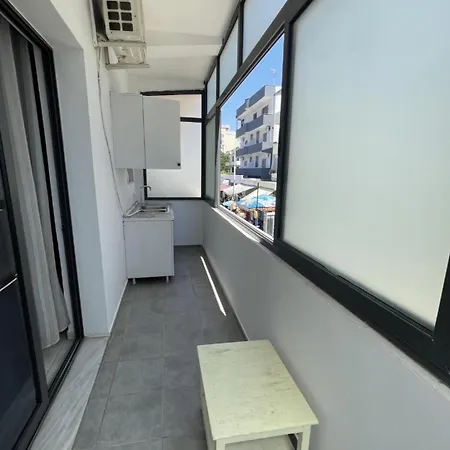 Aura 102 * Durrës